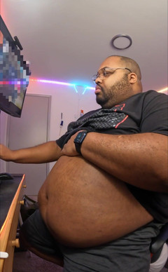 Blkhole420: Napalony dziś w pracy