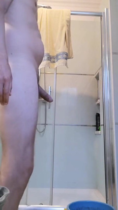 Rafael Torreano: Sexy táta přistižen při honění s obrovským výstřikem