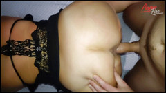 Anna Fire: Si Dia memakai pakaian hitam seksi dan kasut tumit tinggi...