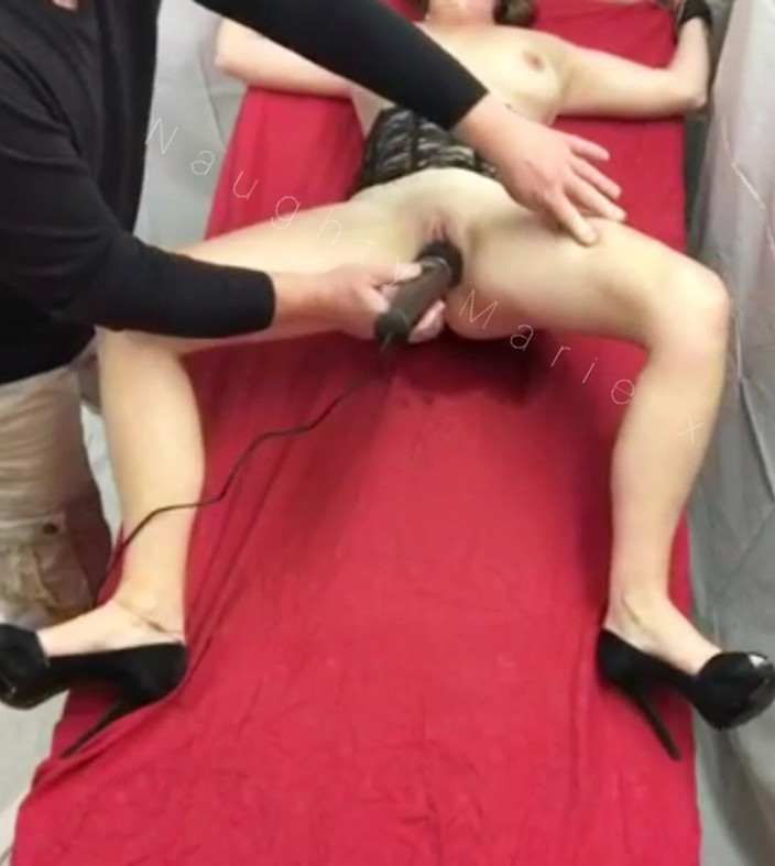 Marie X: Țipăt Și Ejaculare!!