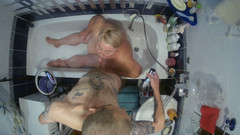 Zona901: Zlatý déšť na kozy a sání ptáka