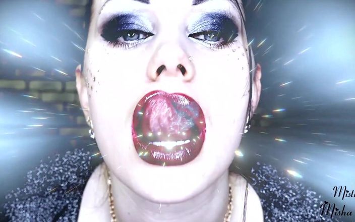 Goddess Misha Goldy: 拿一瓶你最喜欢的嗅探器