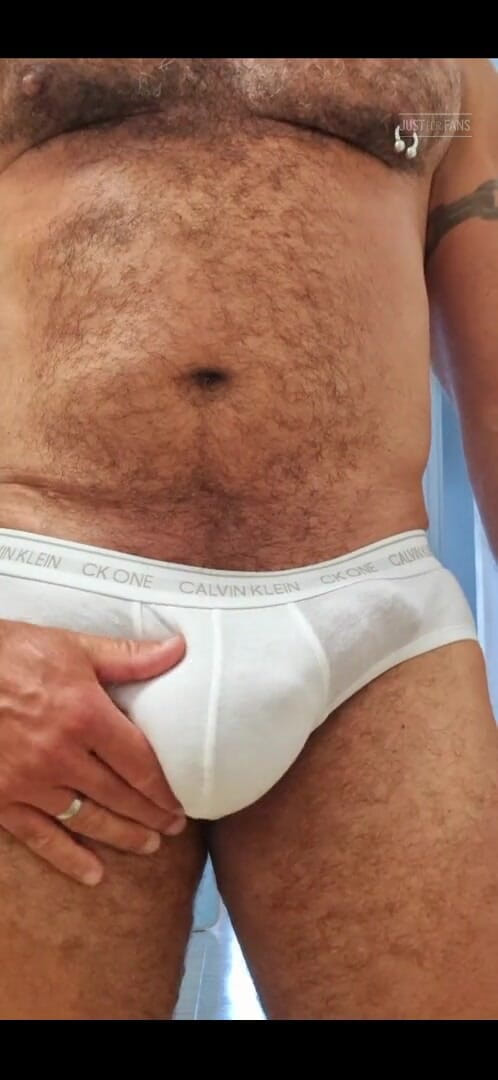 Mike Gross: Roupa interior