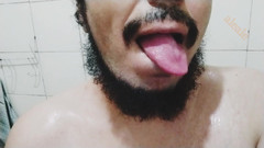 Ale Ale: 혀를 빨고 싶습니까?