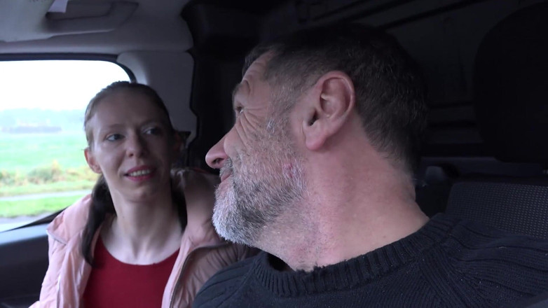 Porno Cloud: Milfka Amy si vezme všechno z díry slávy.