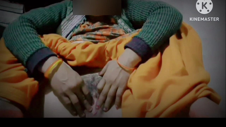 TricolorMusic3: Mettendo un dito nella figa