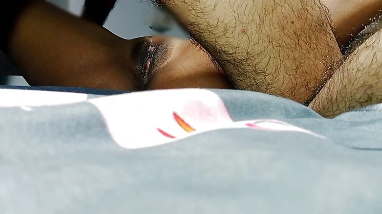 Rakul008: Adik tiri seksi lagi bugil gara-gara ngentot memek adik tiriku...