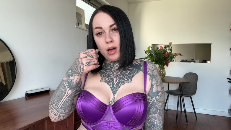 Miss Valentina: Riskantní JOI hra