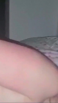 Soție excitată care se joacă și îmi linge curul