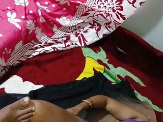 amruta123: Cô vợ gợi cảm đang tuyệt vọng vì làm tình mạnh...