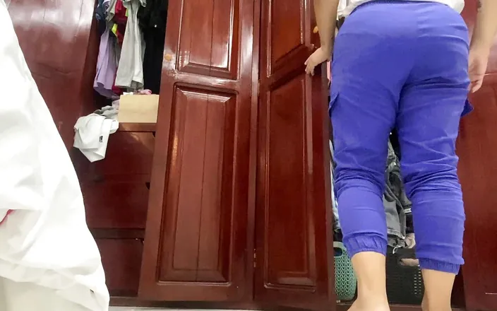 irina69star: Stepsisters Changing Clothes