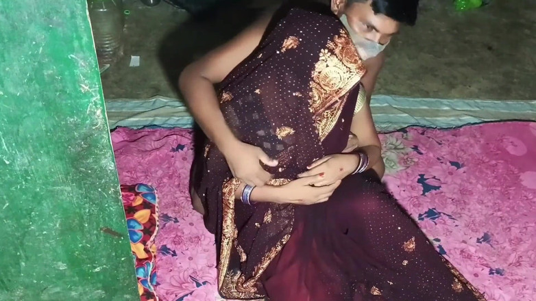 Renudbf: Indischer heißer bhabhi-sex mit freund