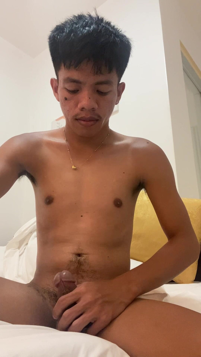 Jameson Official: Filipino Twink Gets Hard, Jerking off to Explosive Cumshot