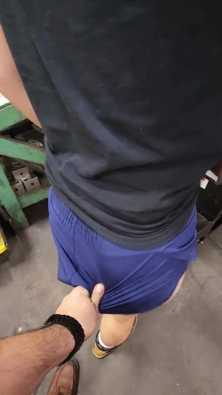 Mimiandevan: Co-worker fucked at plant