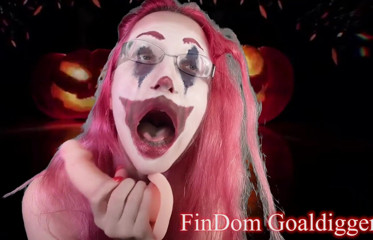 FinDom Goaldigger: Halloweenské sekání koulí