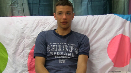 Lollipop Twinks: Ryan Sharp के साथ सभी मुस्कान