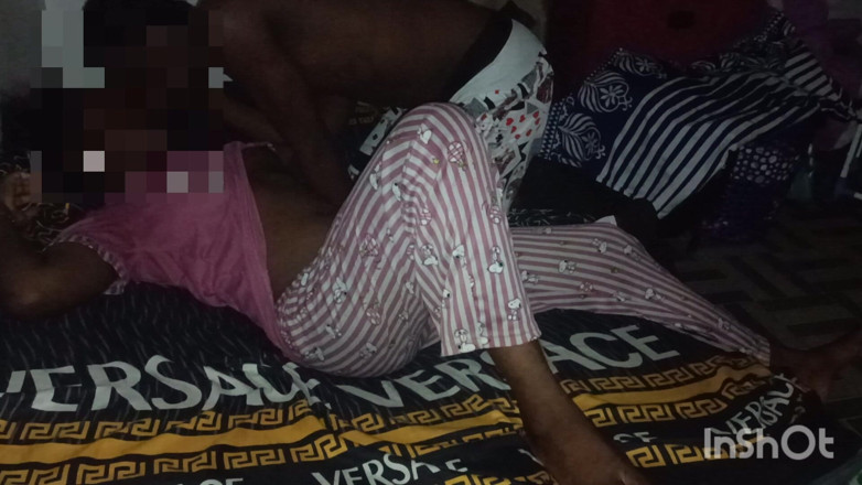 Cookie_001: Diselindung ke bilik adik tiri amatur sebenar dan menghukum pepeknya
