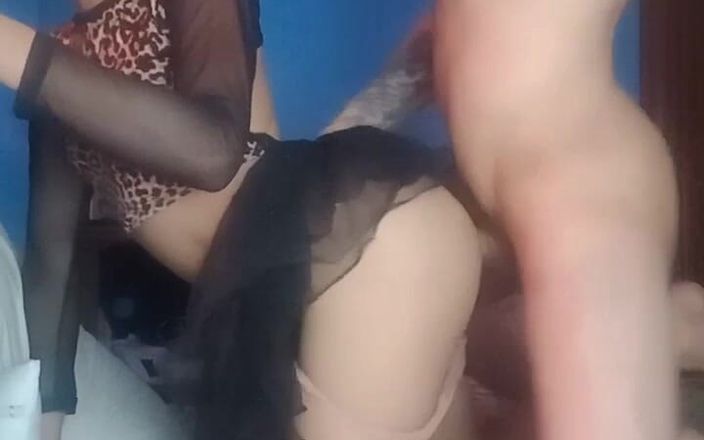 Femboy from Colombia: I'm Rich It Doesn't Hurt