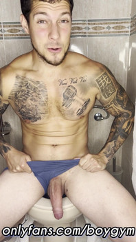My Cock Cums in the Bathroom with No Touch