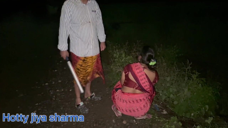 Hotty Jiya Sharmaa: Buitenshuis dorpseksvrouwen geneukt met eigenaar in Hindi duidelijke audio full...