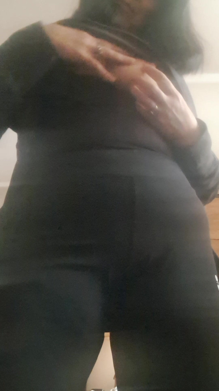 Mommy big hairy pussy: Волохата пизда мамки