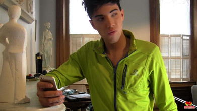 Phoenixxx: Un futai dur totul este iertat