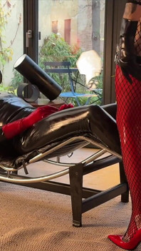 Dokuczanie, CBT, Breath Play i BJ w lateksie i sieci rybackie