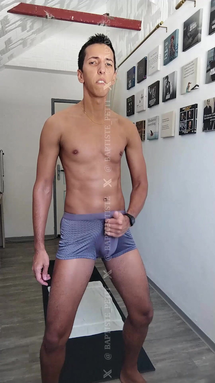 baptiste_petit: At the Gym...