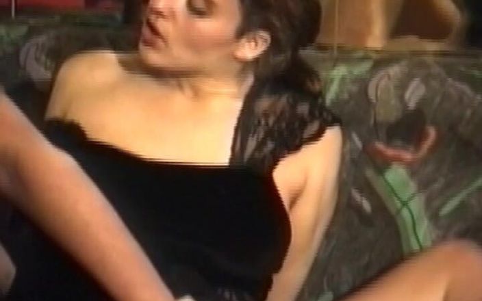 Deutsche Madchen: Busty German MILFs Anal Smashed in Threesome