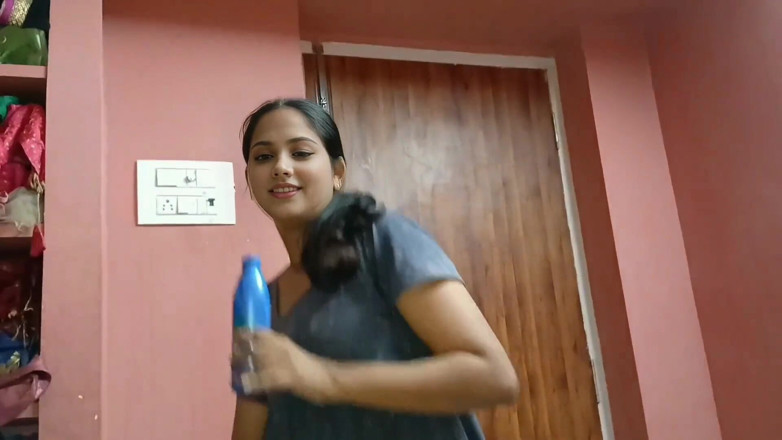 Desisexqueen: India hermosa esposa en calma enojada con masaje