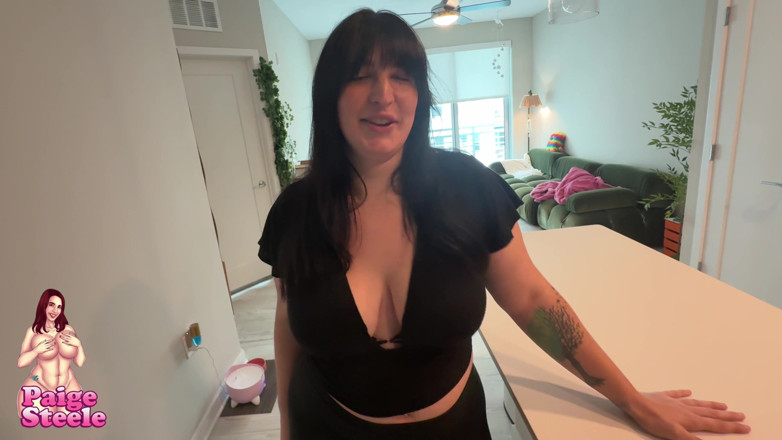 Paige Steele: Hombre de mantenimiento seducido y bordeado por un inquilino con...
