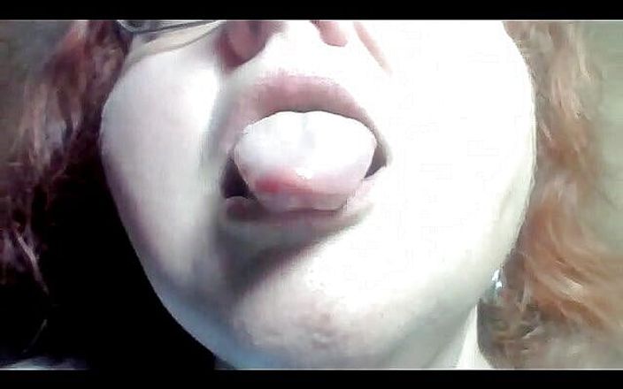 BBW nurse Vicki adventures with friends: Gordinha dá-lhe close-up clipe de seus lábios e boca nake...