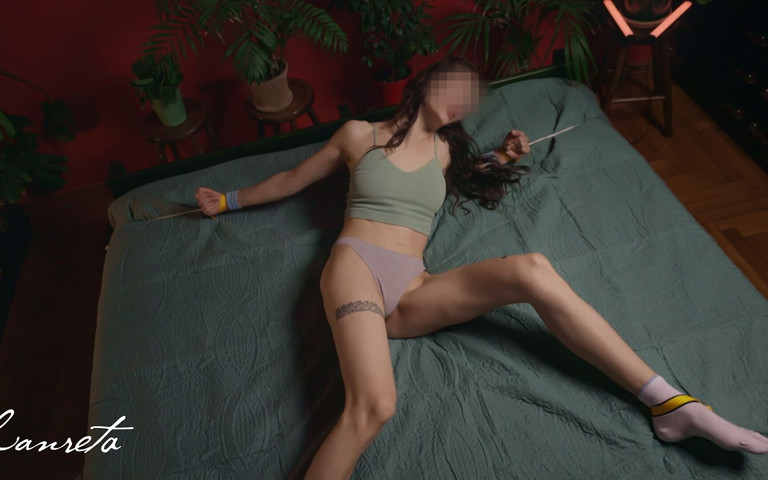 20 Minutes of Struggling. Arms and Legs Tied to Bed (Lanreta)