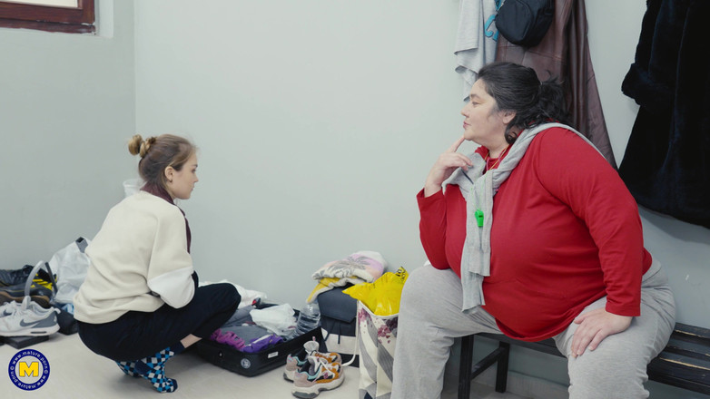 Mature NL: My Hairy Mature BBW Stepmom’s Jana &amp; Edina Are Back!