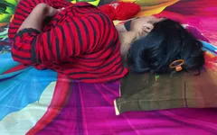 मेरी सेक्सी Grilfriend मेरी जोरदार चुदाई का मजा ले रही है जब आंटी घर पर नहीं है