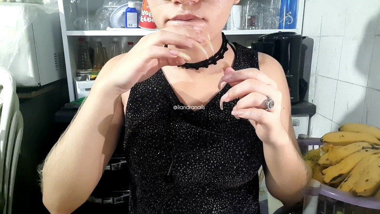 Goddess Li: Luscious Nails