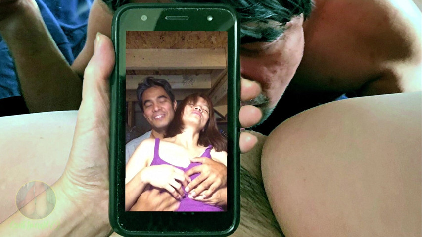 Watching Myself on Phone While He Eats My Cake (Sweet Emerald 69) Watching Myself on Phone While He Eats My Cake (Sweet Emerald 69)