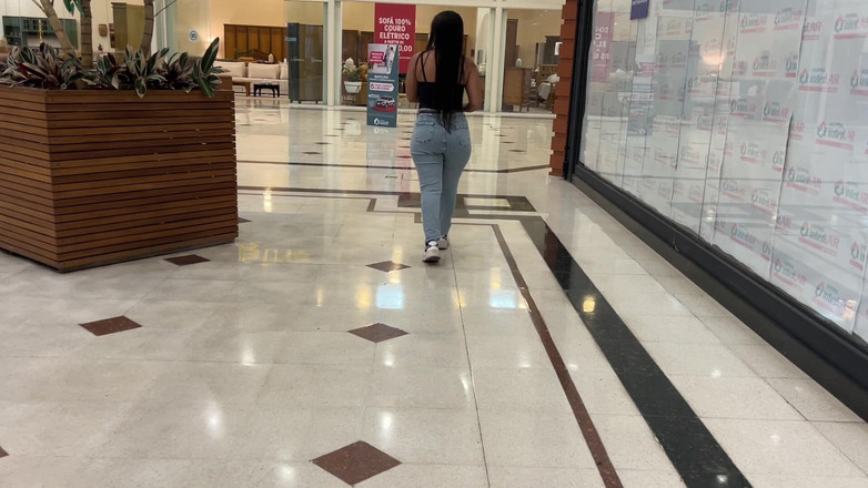 Angel Brazil: Married Masturbates in a Public Place, Siririca in a Risky...