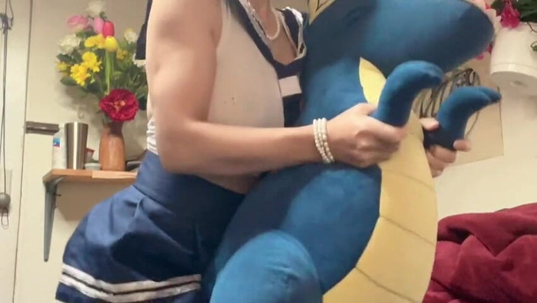 sweethanajapanese: Awek kolej Hana kongkek dinosuar