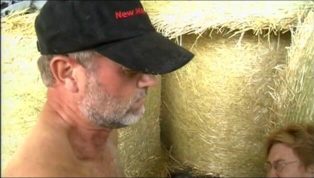 Out Sexxx: Mature woman screwed in a farm
