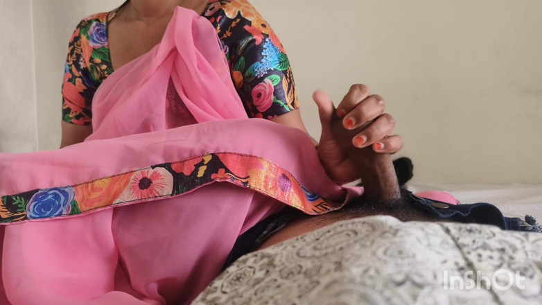 Sagita Sharm: Desi สาวอินเดียที่ดีที่สุดทําอาหารโดนเพื่อนสนิทของเธอเย็ด