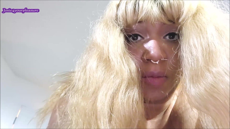 Josie4yourpleasure: Em primeiro plano - tesão iluminada gata gf hd