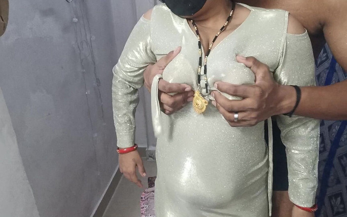 Hindi-Sex: Matrigna indiana arrapata con grandi tette in allattamento fa sesso...