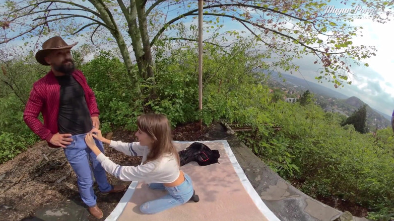 Mugur's World: Lili Charmelle - cowgirl fickt im freien | Von VR