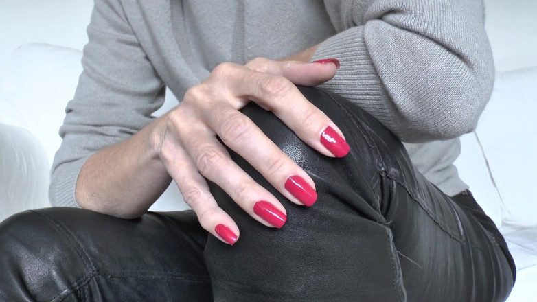 Lady Victoria Valente: Unghii roșii clasice elegante după-amiaza, Lady Victoria Valente