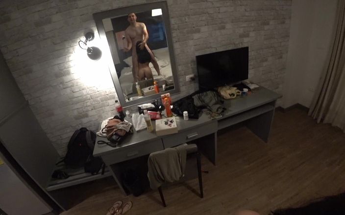 Arda Fennec: Tindermatch 'ploy' Turned Out to Be a Skank