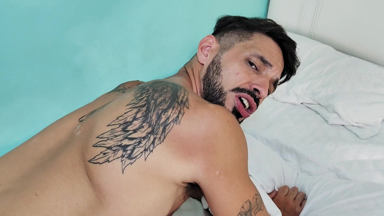 Julian Shul: Una Impresionante Verga Xl Se Aprovecha De Mi Culo!