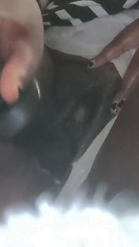 Walenie mojej cipki z dużym dildo cumming jęczy ciężko