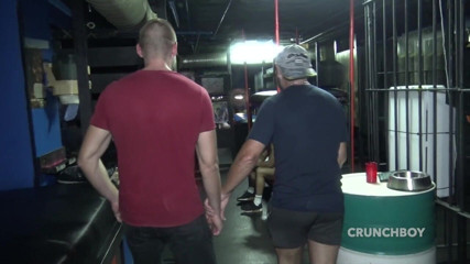 BAREBACK STUDIO FROM BARCELONA: Valentino Систо использовали грубо в Урагане