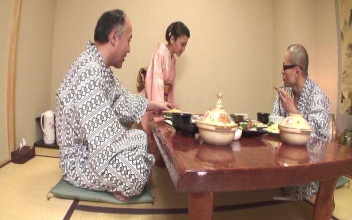 MADE IN JAPAN - ORRANGE MEDIA: Scopata bollente con una bella ninfomane giapponese senza censure - Vol 09 -...